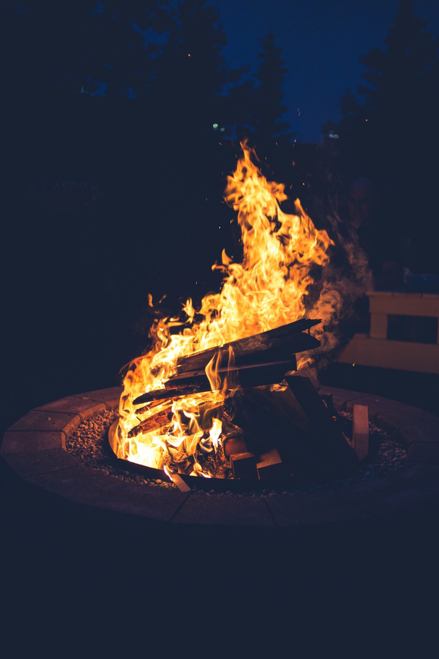 outdoor-fire-place outdoor-fire-place